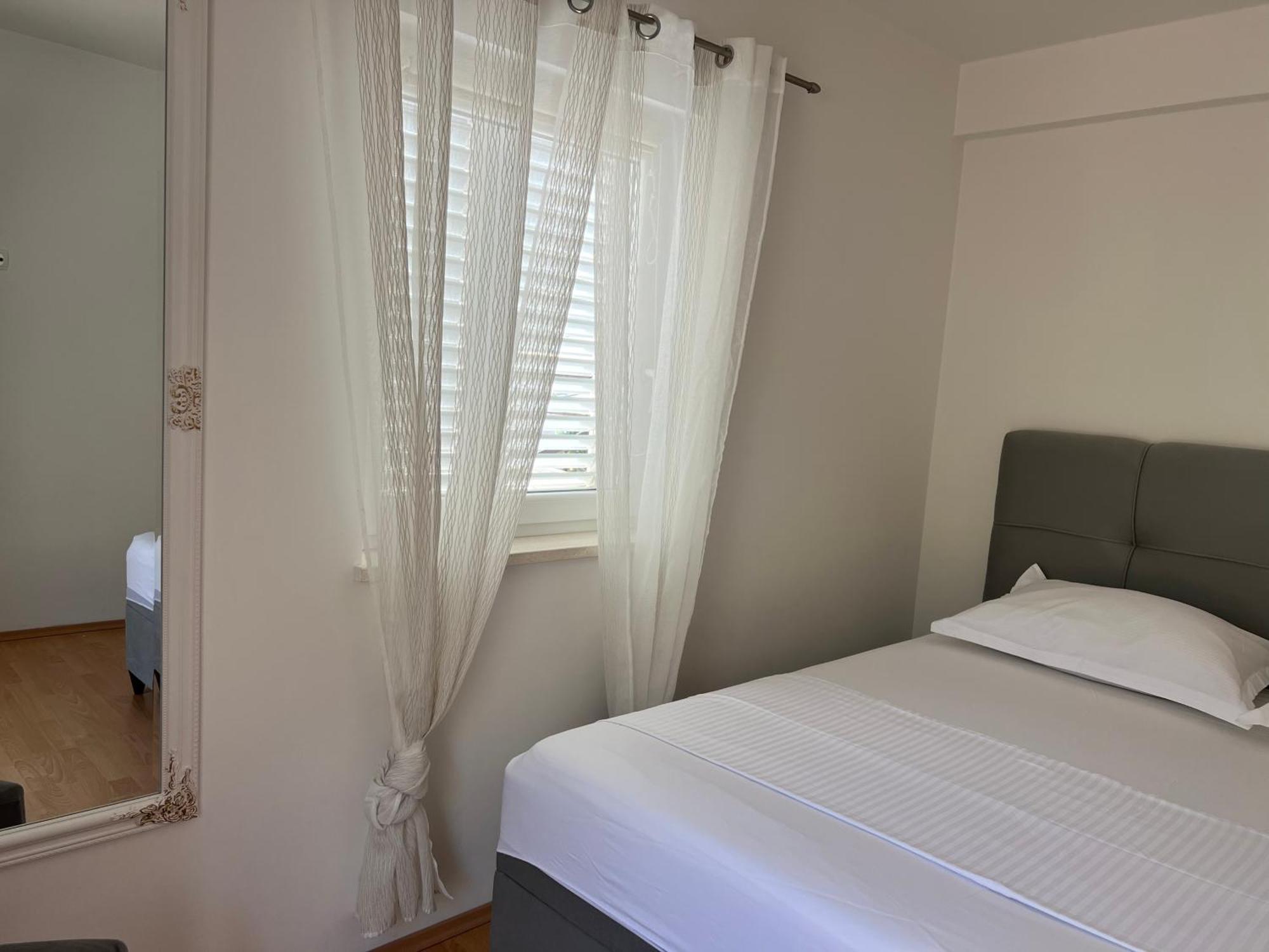 Ana Exclusive Apartments Jelsa  Exteriör bild