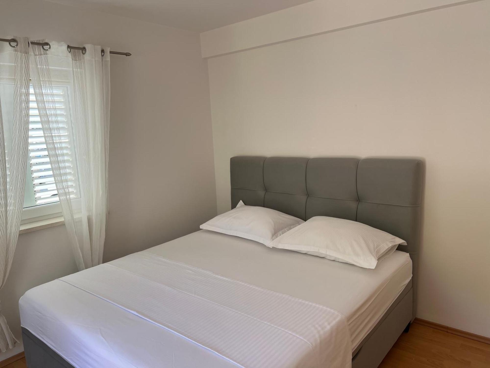 Ana Exclusive Apartments Jelsa  Exteriör bild